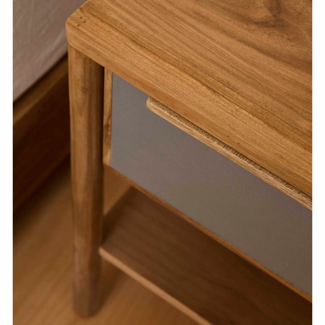 Mesa de luz Houdini Tapa Petiribi