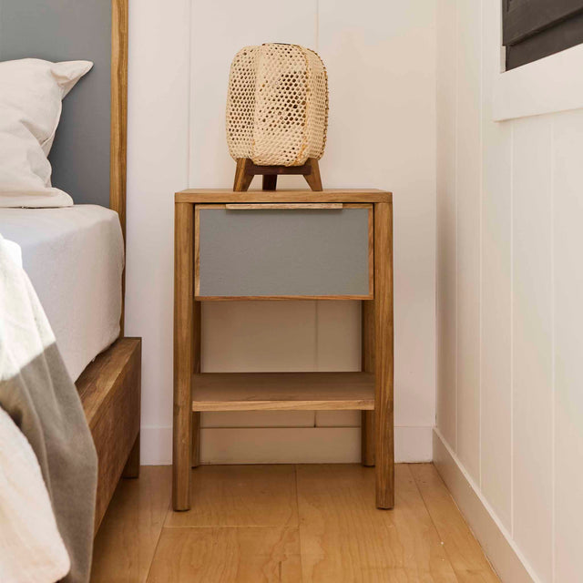 Mesa de luz Houdini Tapa Petiribi